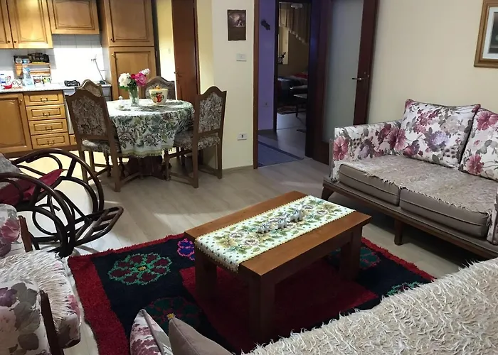 Laku - At The Heart Of Apartamento